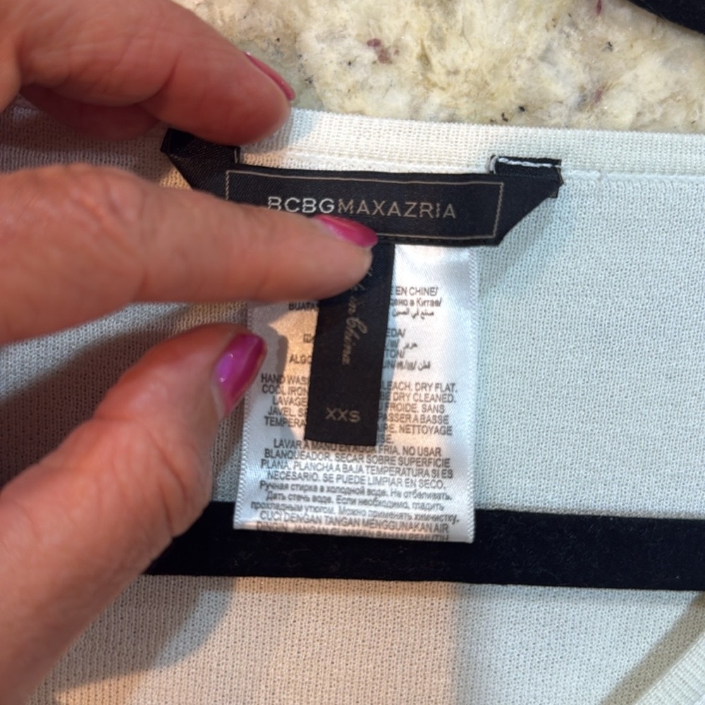 BCBGMaxazria  Women’s V neck long sleeve  flare dress cream Size XXS - Picture 7 of 12